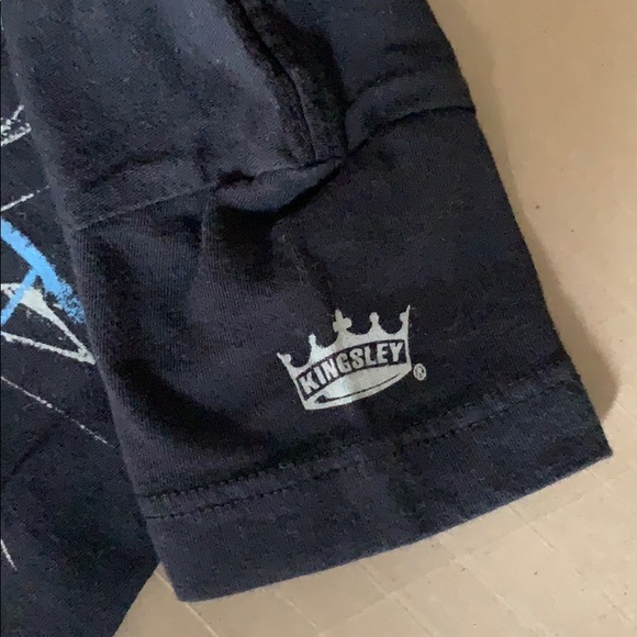 Kingsley outfits! 2 t-shirt one short - Picture 4 of 9